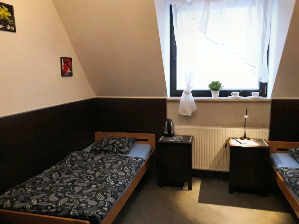 Pokoje Goscinne Z Lazienkami Przy Wroclawiu, Darmowy Parking Długotęka Exterior foto